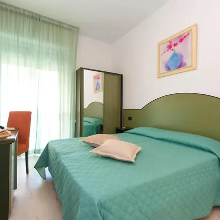 Sirena Hotel 3*