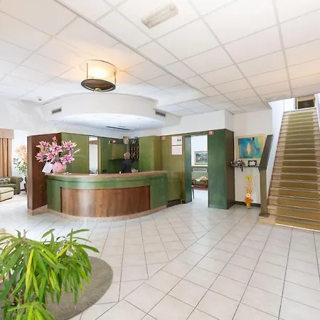 Hotel Sirena 3*